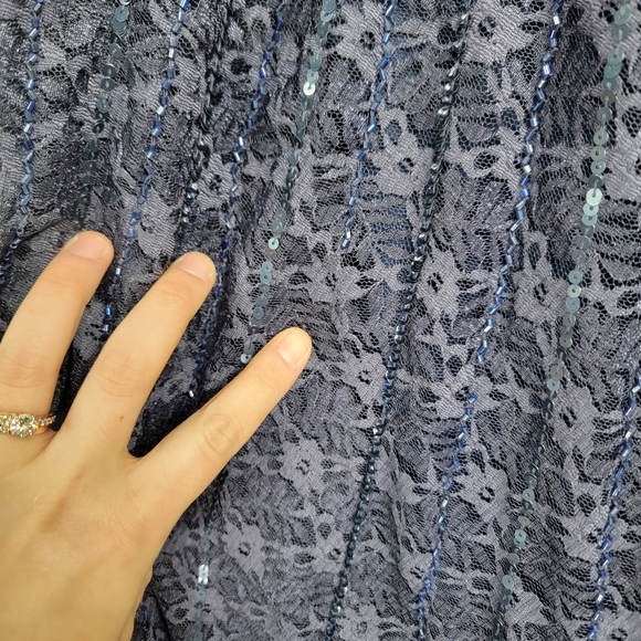 Mac Duggal size 14 Beaded Lace Longsleeve Wrap Over Midnight Navy 93679D dress - Picture 16 of 16